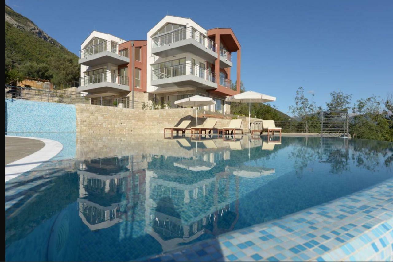Apartments Acacia Hill Đenovići Exterior photo