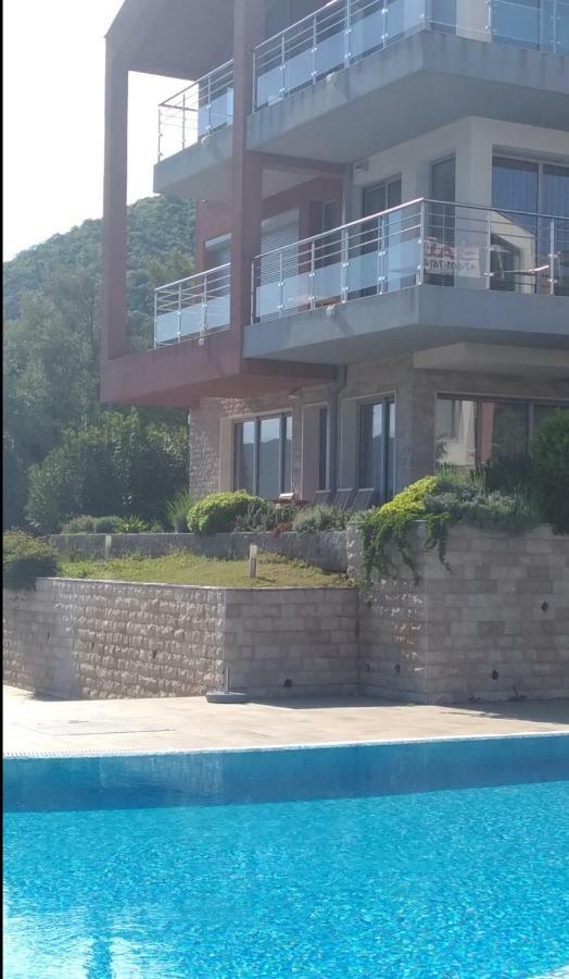 Apartments Acacia Hill Đenovići Exterior photo